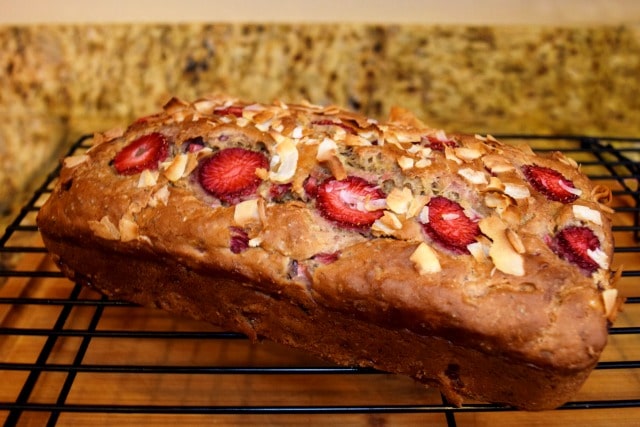 Sarah Nenni-Daher is sharing a wonderful recipe for strawberry banana bread that will knock your strawberry socks off & it's waistline friendly!